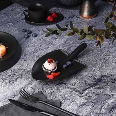 Блюдо "Лопата" 24*13*4 см, черный цвет фарфора, P.L. Proff Cuisine 81221798